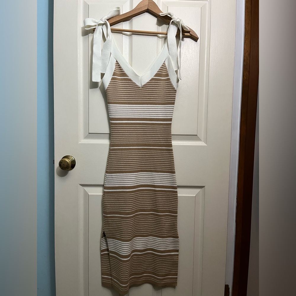 Willow & Wind Bow Straped and Striped Tan and White Midi Sweater Dress Size L